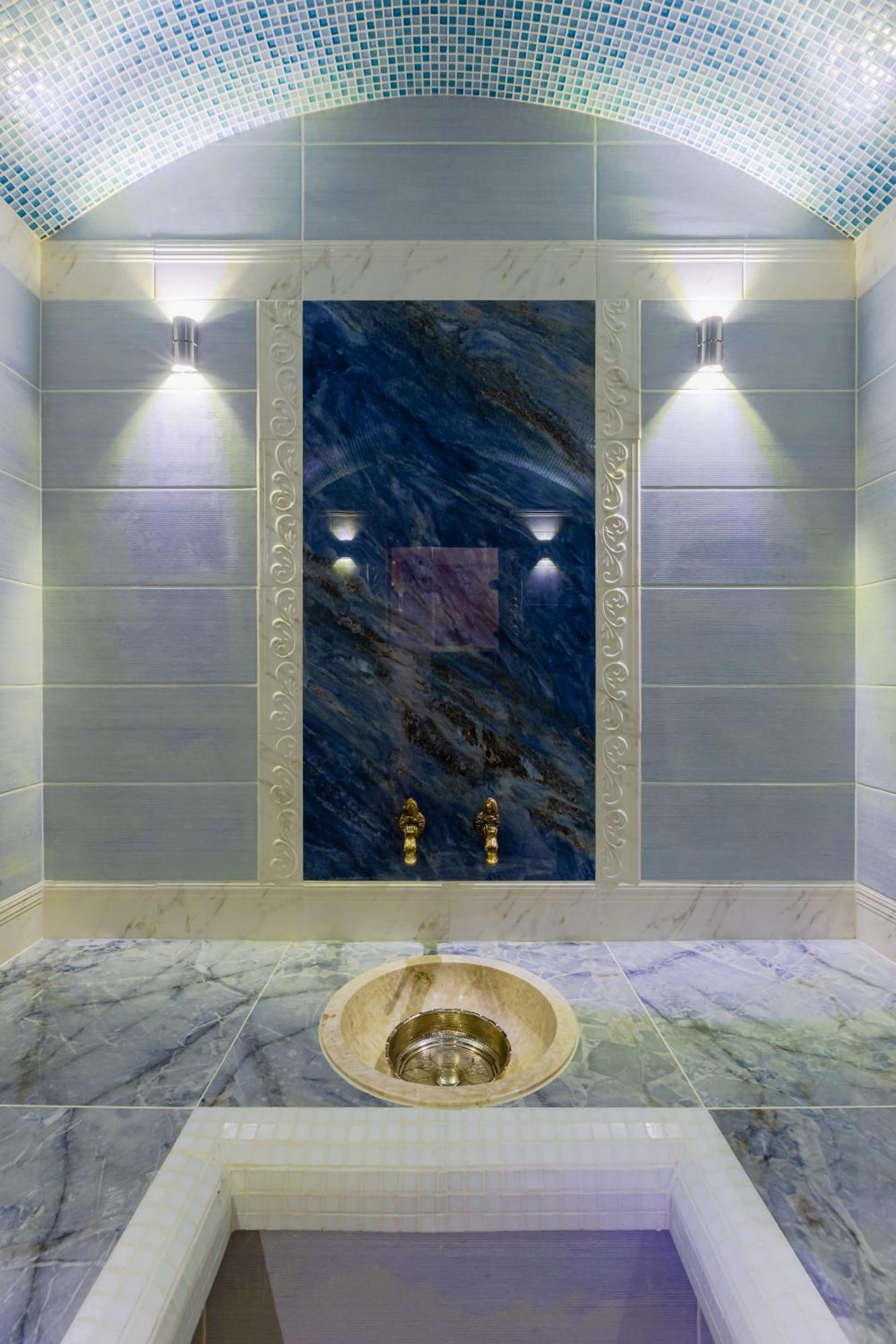 Luxury Apartment With Pool And Hammam Kiev Dış mekan fotoğraf