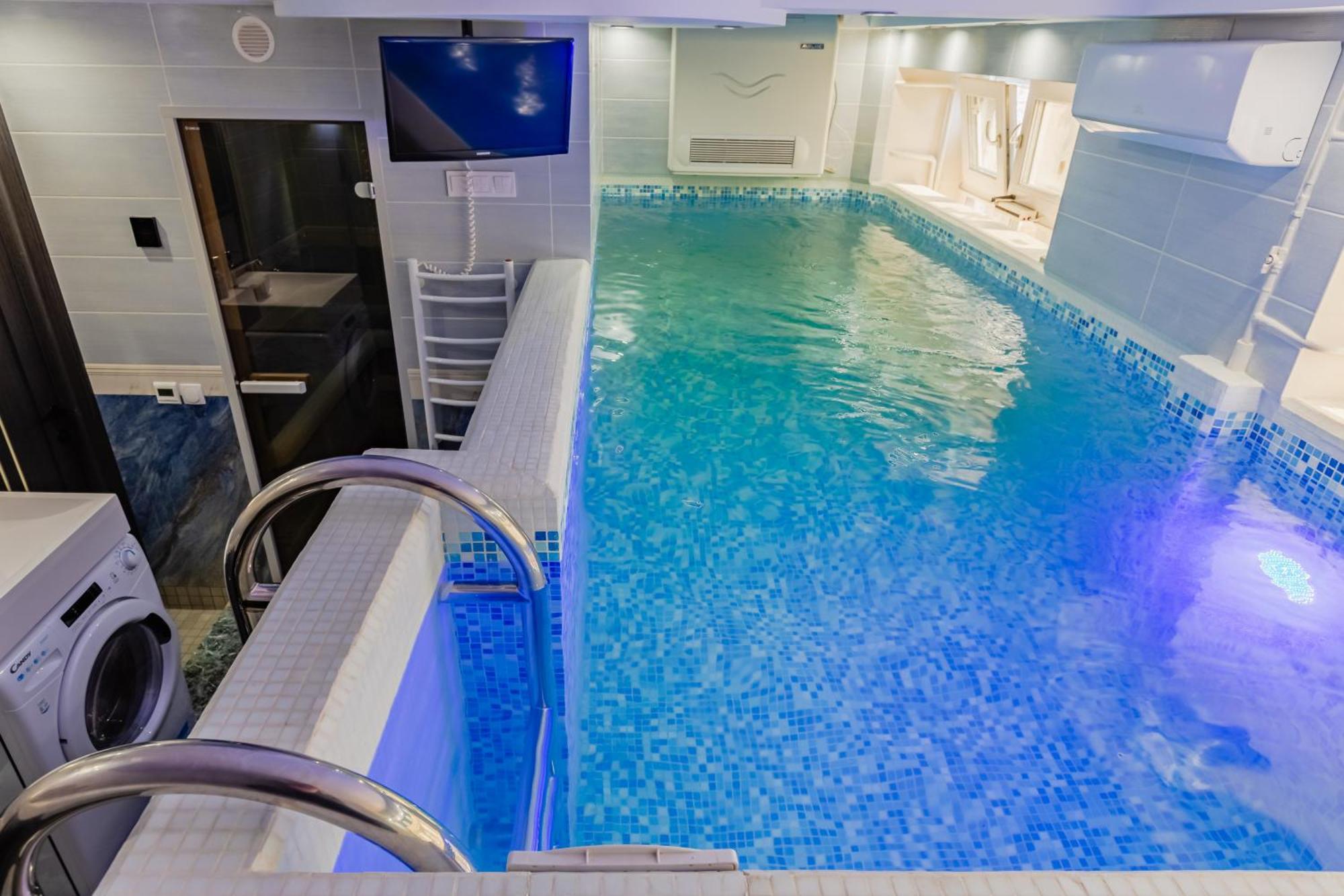 Luxury Apartment With Pool And Hammam Kiev Dış mekan fotoğraf