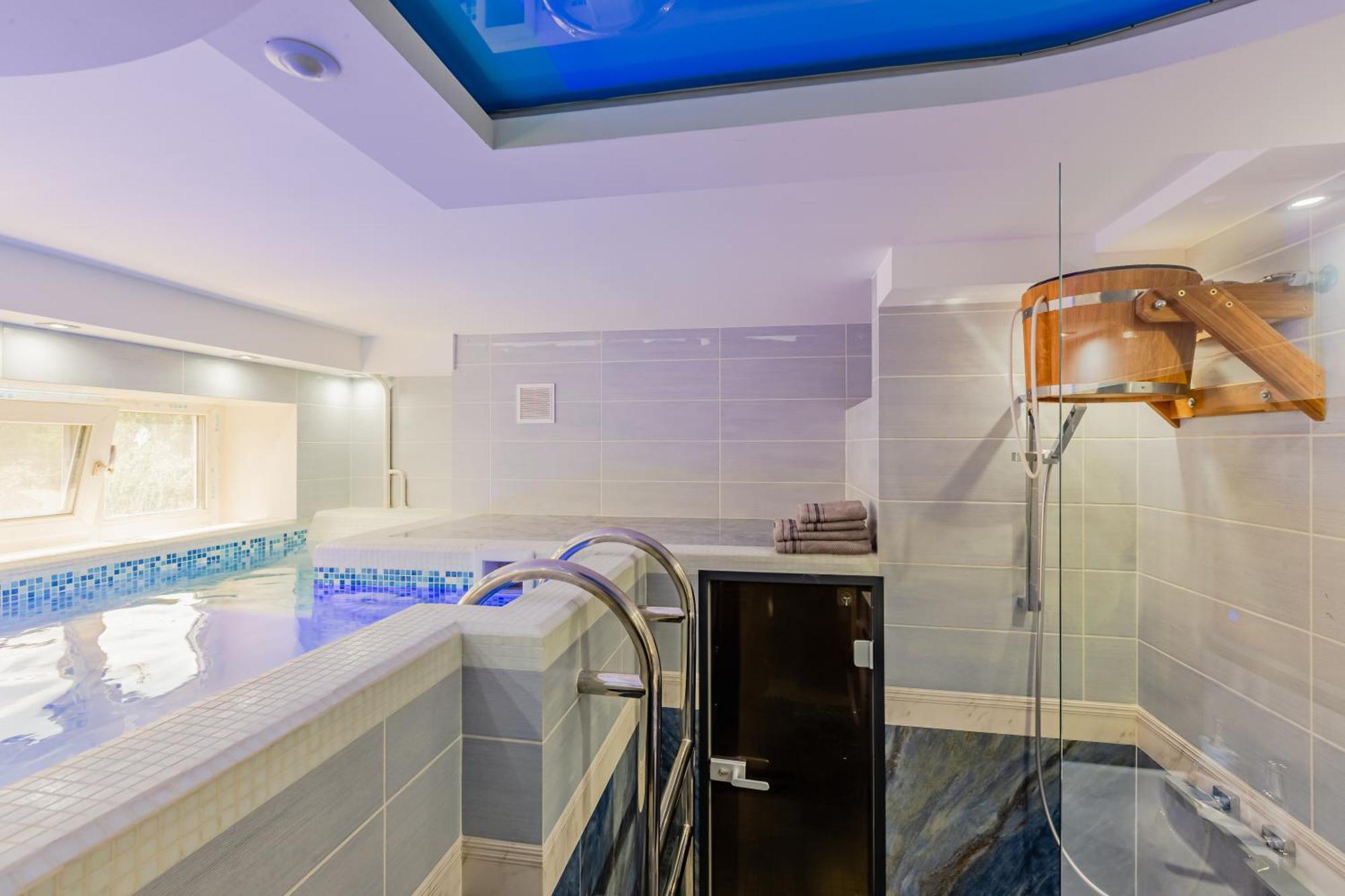 Luxury Apartment With Pool And Hammam Kiev Dış mekan fotoğraf