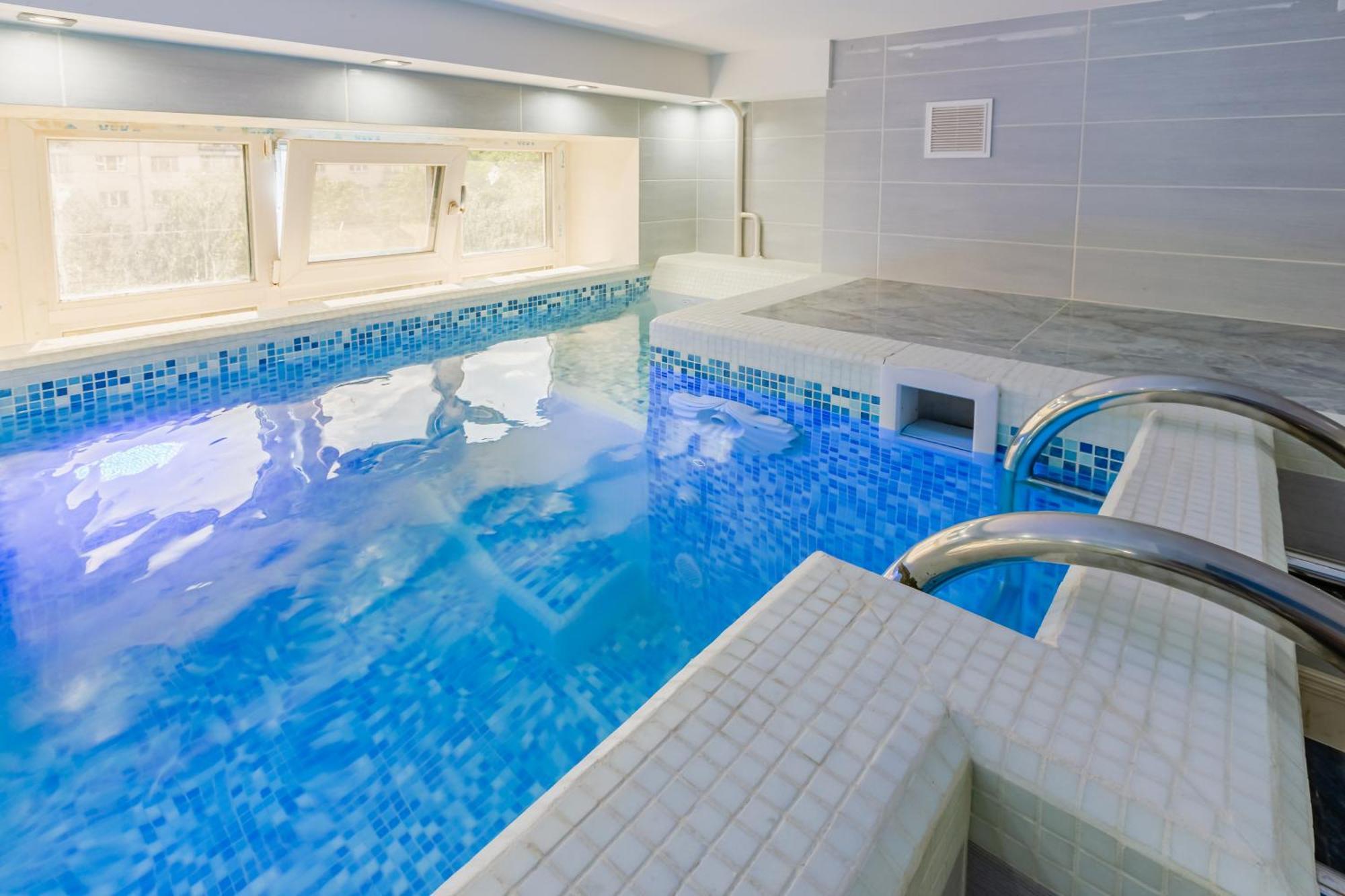 Luxury Apartment With Pool And Hammam Kiev Dış mekan fotoğraf
